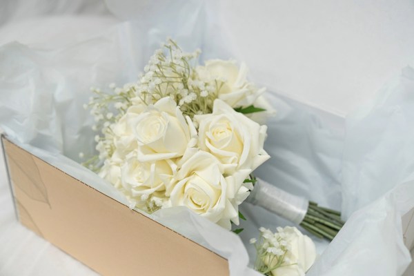 Ivory Muse Bridesmaid Bouquet