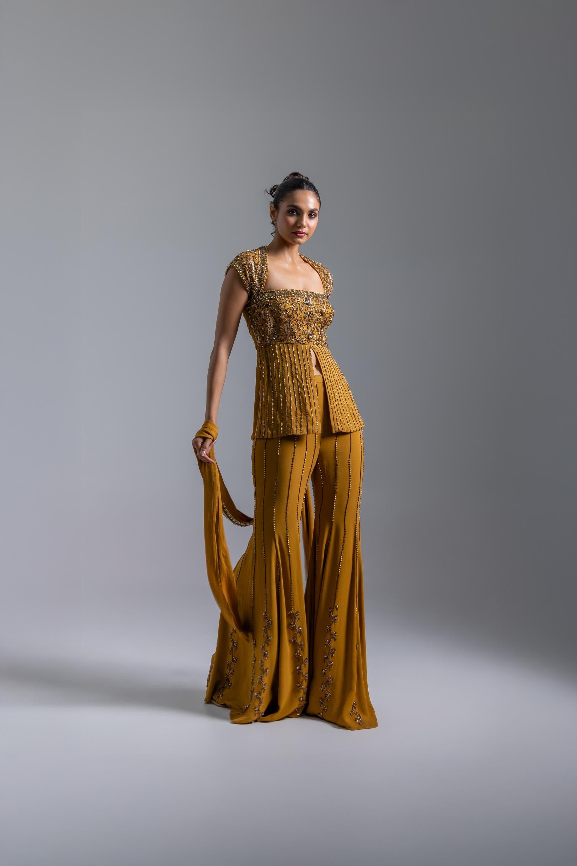 EXCLUSIVE Collection - LOOK 7 - Image 8