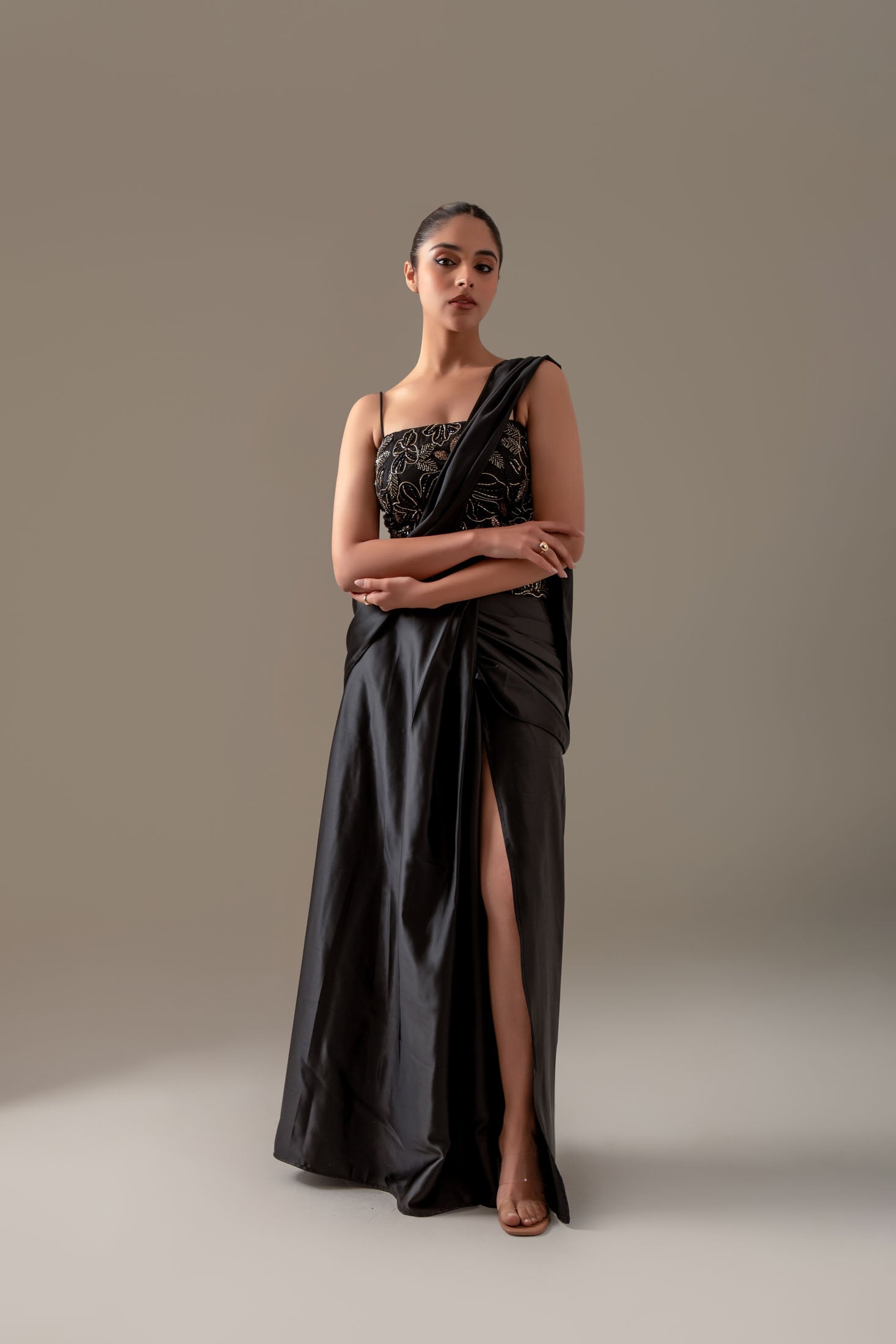 Gilded Corset Saree - Image 4